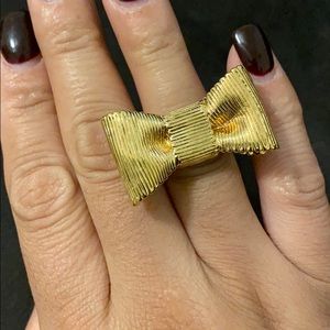 Ring gold